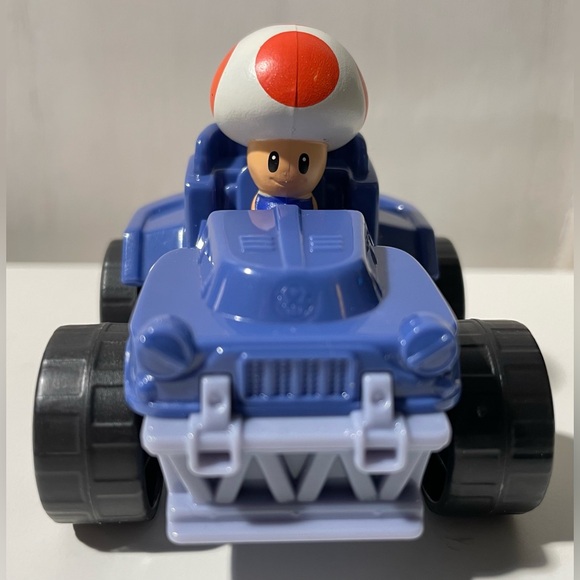 💕LIMITED ED 2022 SUPER MARIO BROS MOVIE TOAD CART MCDONALDS HAPPY MEAL TOY!#2 - Picture 1 of 6